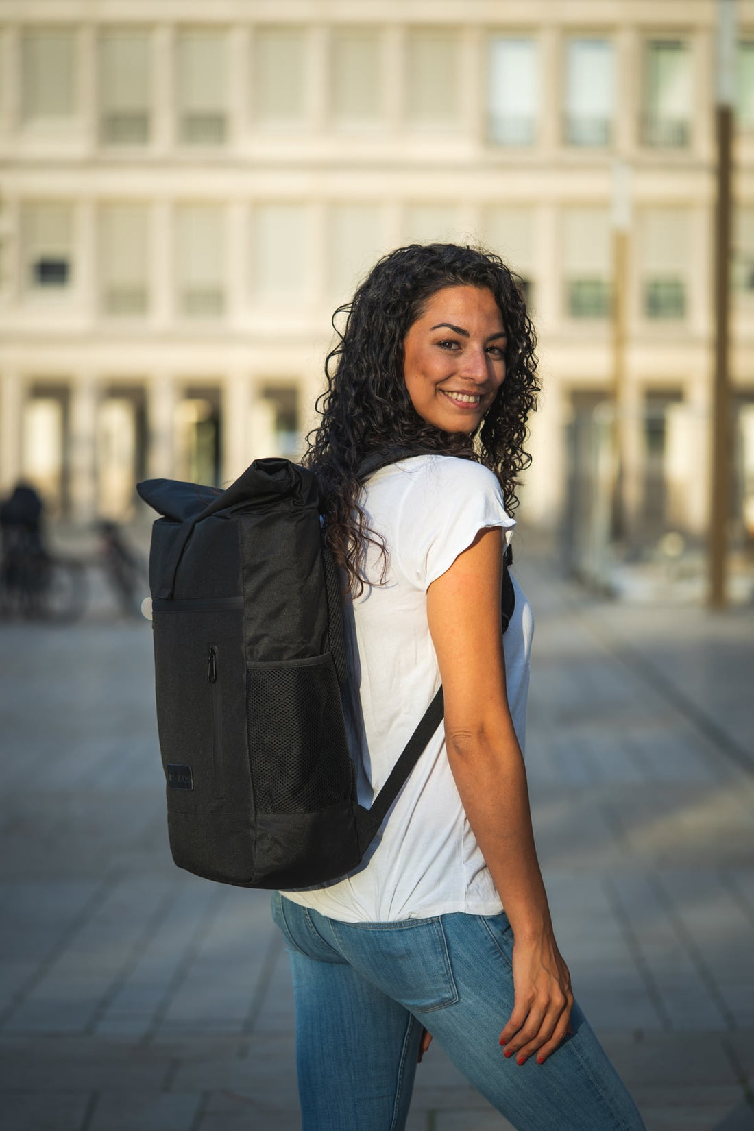 Nachhaltige Rolltop Rucksäcke aus recycelten Plastikflaschen